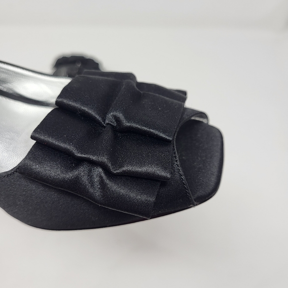 Vintage Y2K Black Satin Sling Back 3" Flat Bow Front Peep Toe Heels by Nina 7 - Picture 7 of 12